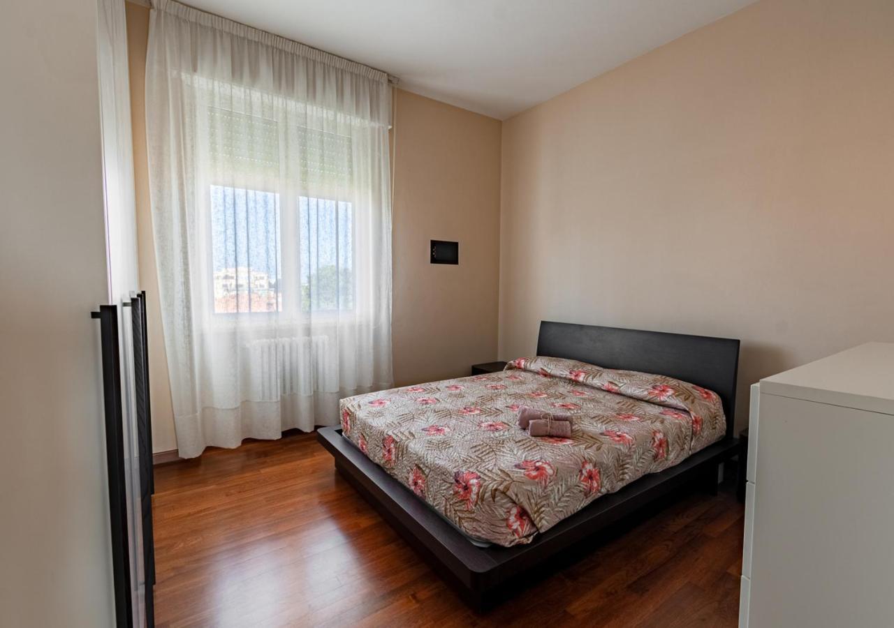 Ferienwohnung Luxury House Near Train Station Livorno Exterior foto